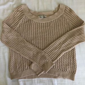 tan sweater (style: holes)